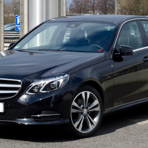 vehicle mercedes frente